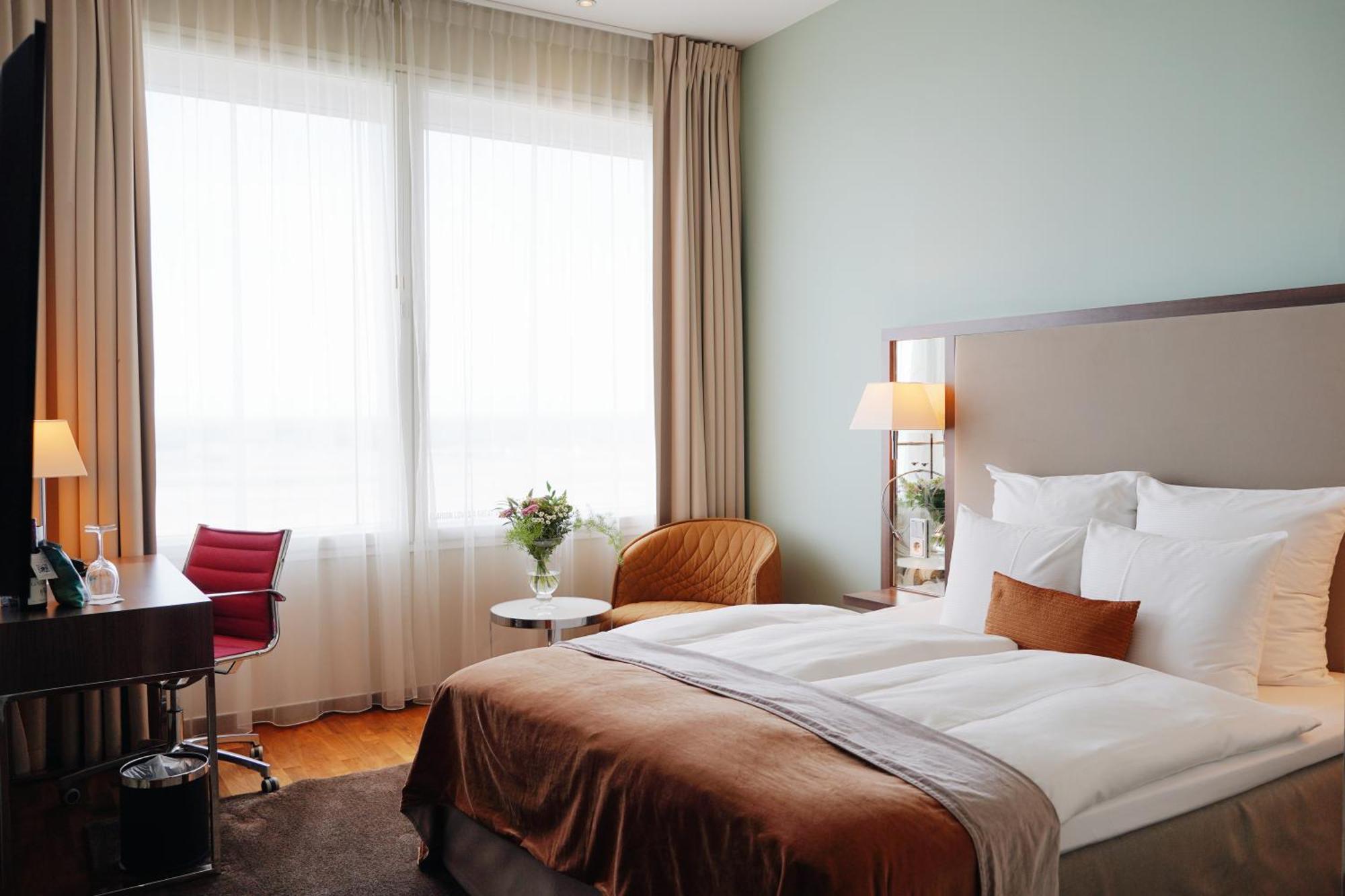 Clarion Airport Terminal Hotel